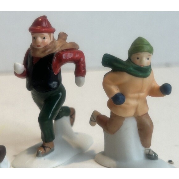 Department 56. Heritage Village Collection. Childe Pond And Skaters. 1988 - Picture 9 of 10